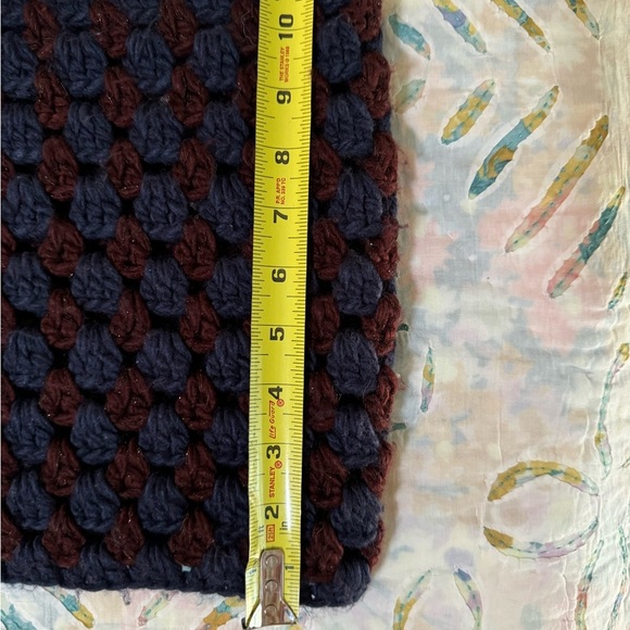 Floreat for Anthropologie Blue & Burgundy 
Crochet Infinity Scarf. - Picture 8 of 11